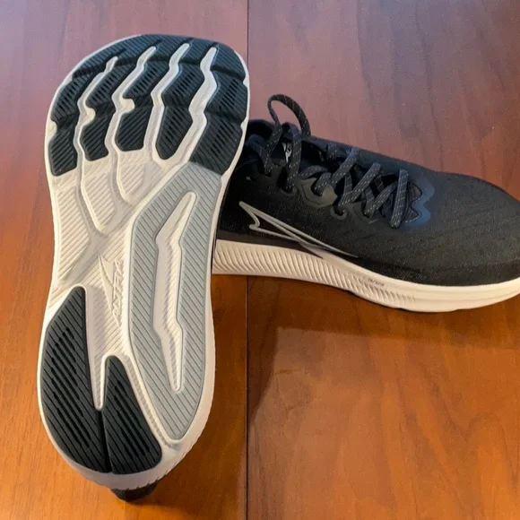 Altra Experience Form Stability Sample